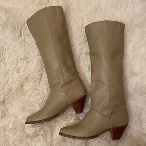Vintage Frye 7.5N Tall Leather Riding Boots | Beige Equestrian, USA, Rare 1970s